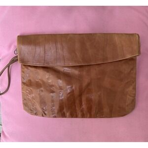 Vintage Foldover Leather Clutch – 1980s Artisan Handmade – Cognac‎ Brown